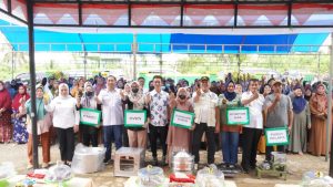 TEKAN INFLASI 348 UMKM DAPAT BANTUAN STIMULAN OLEH BUPATI KONAWE UTARA H.RUKSAMIN