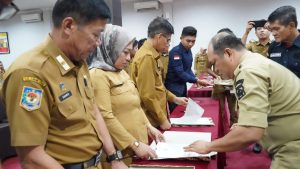 H.RUKSAMIN TANDA TANGANI PERJANJIAN KINERJA ESELON II/III ” JANGAN LAGI ADA PROGRAM KERJA YANG TIDAK SESUAI VISI-MISI KONASARA