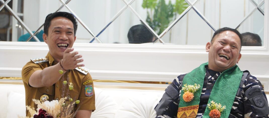 BUPATI KONAWE UTARA TERIMA KUNJUNGAN KERJA DANLANAL KENDARI, PERKUAT SINERGI PEMERINTAH DAERAH DAN TNI AL